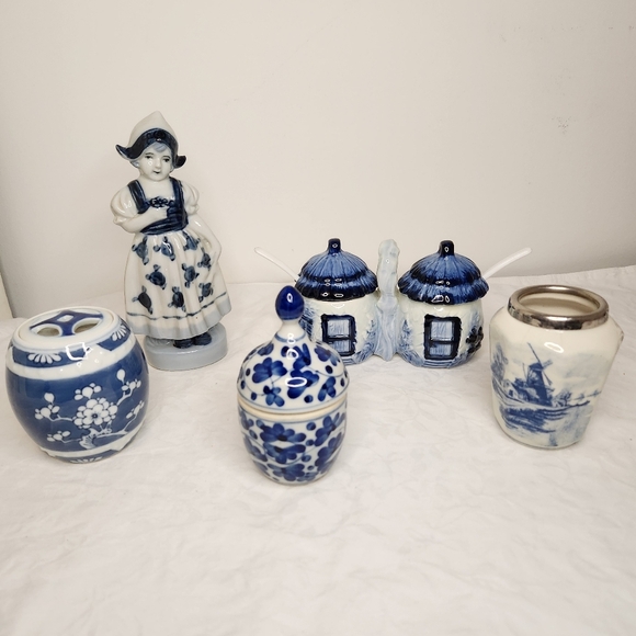 Cobalt Blue Asian Lidded Jar - Picture 10 of 10